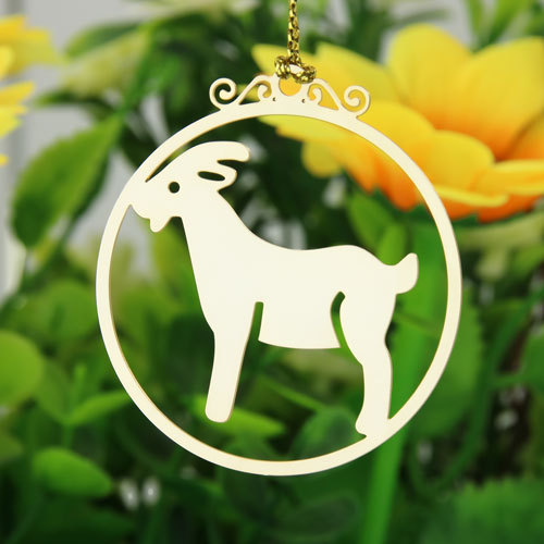 1. Deer Personalized Ornaments