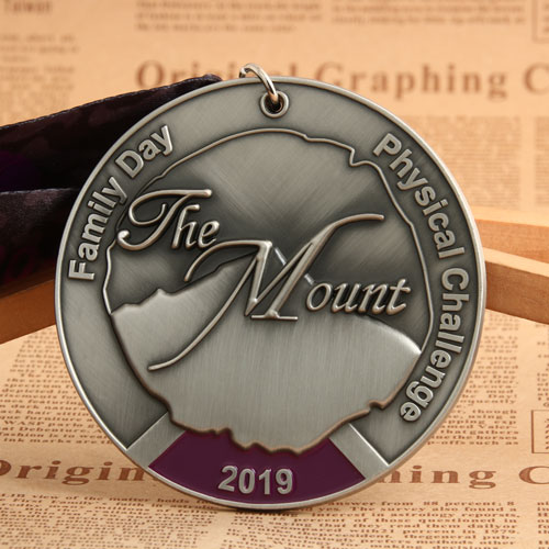 19. 2019 The Mount Custom Medals