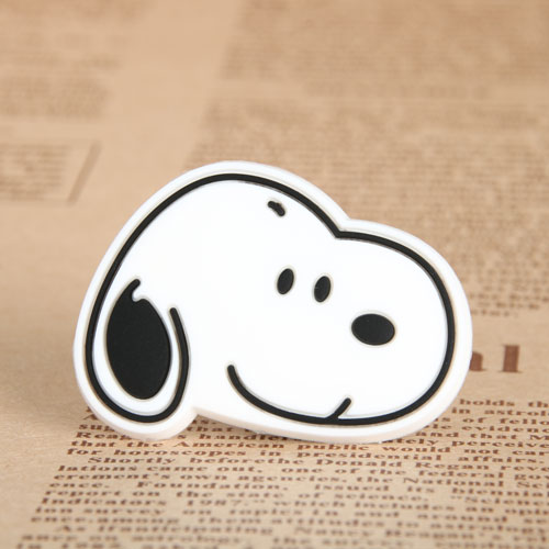 1. 2D Snoopy PVC Lapel Pin
